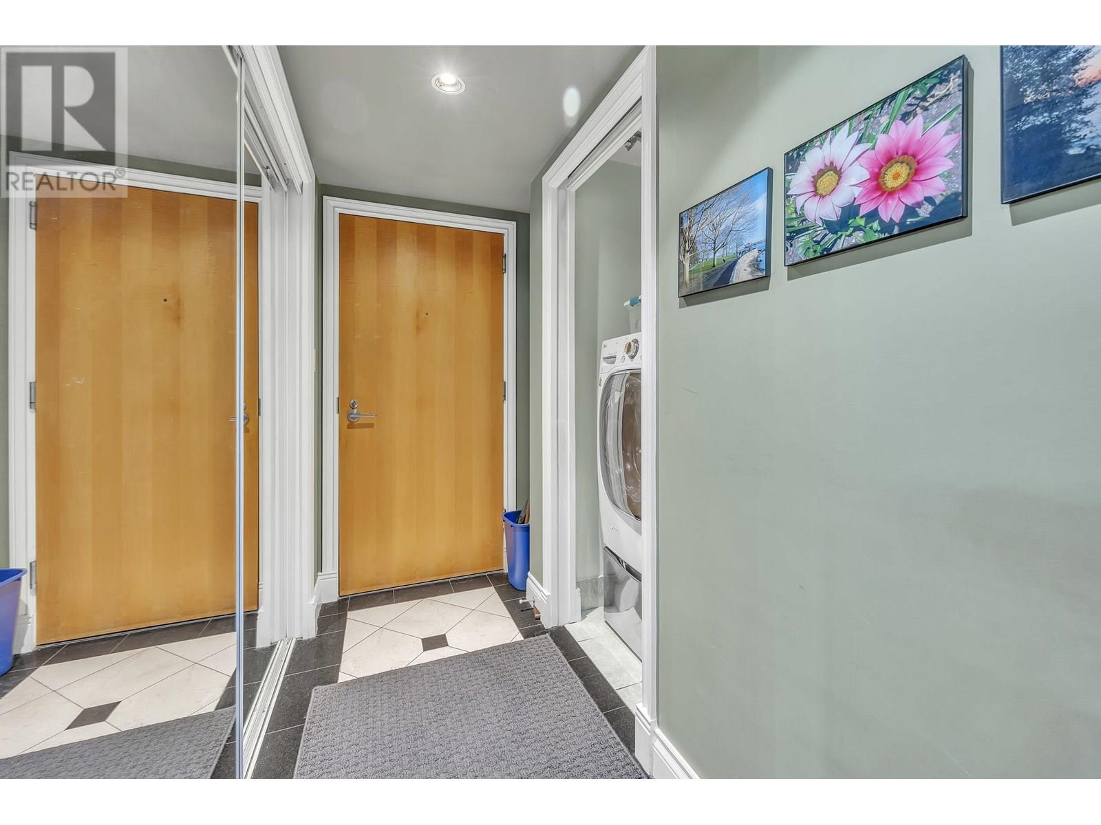 Photo 9 of 305 535 Nicola Street, Vancouver BC