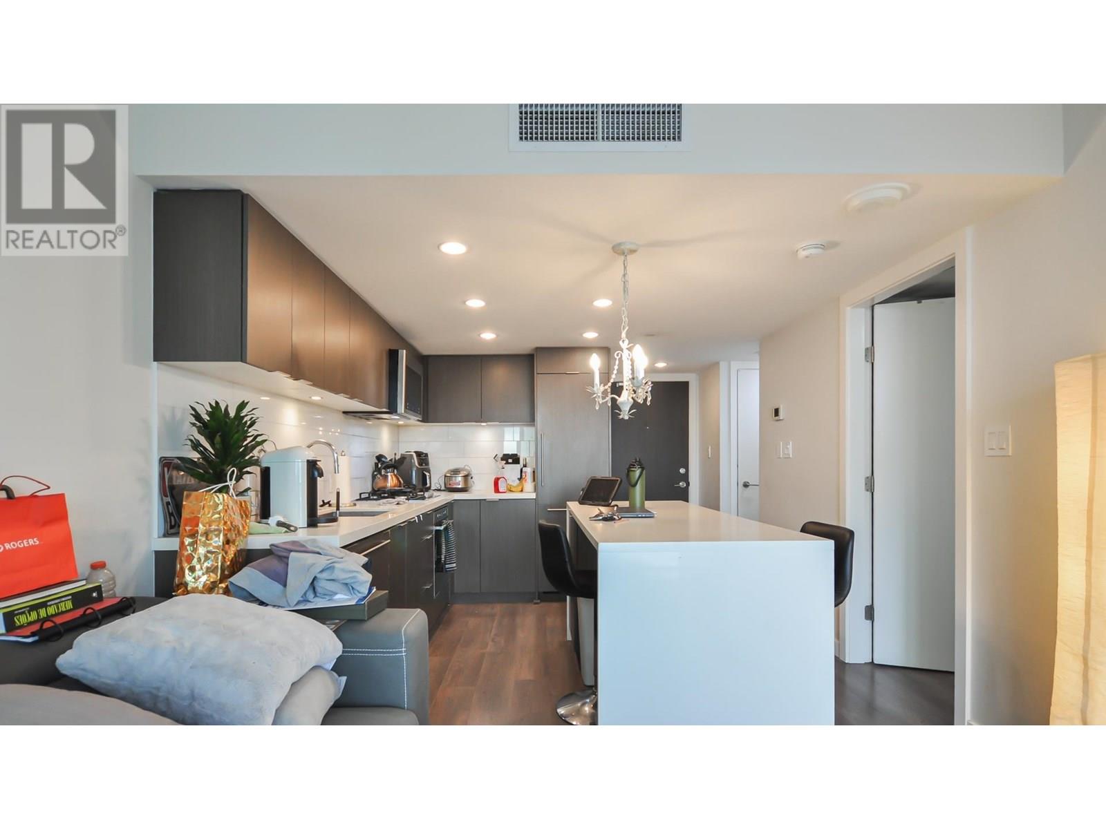 Photo 6 of 2806 8189 Cambie Street, Vancouver BC