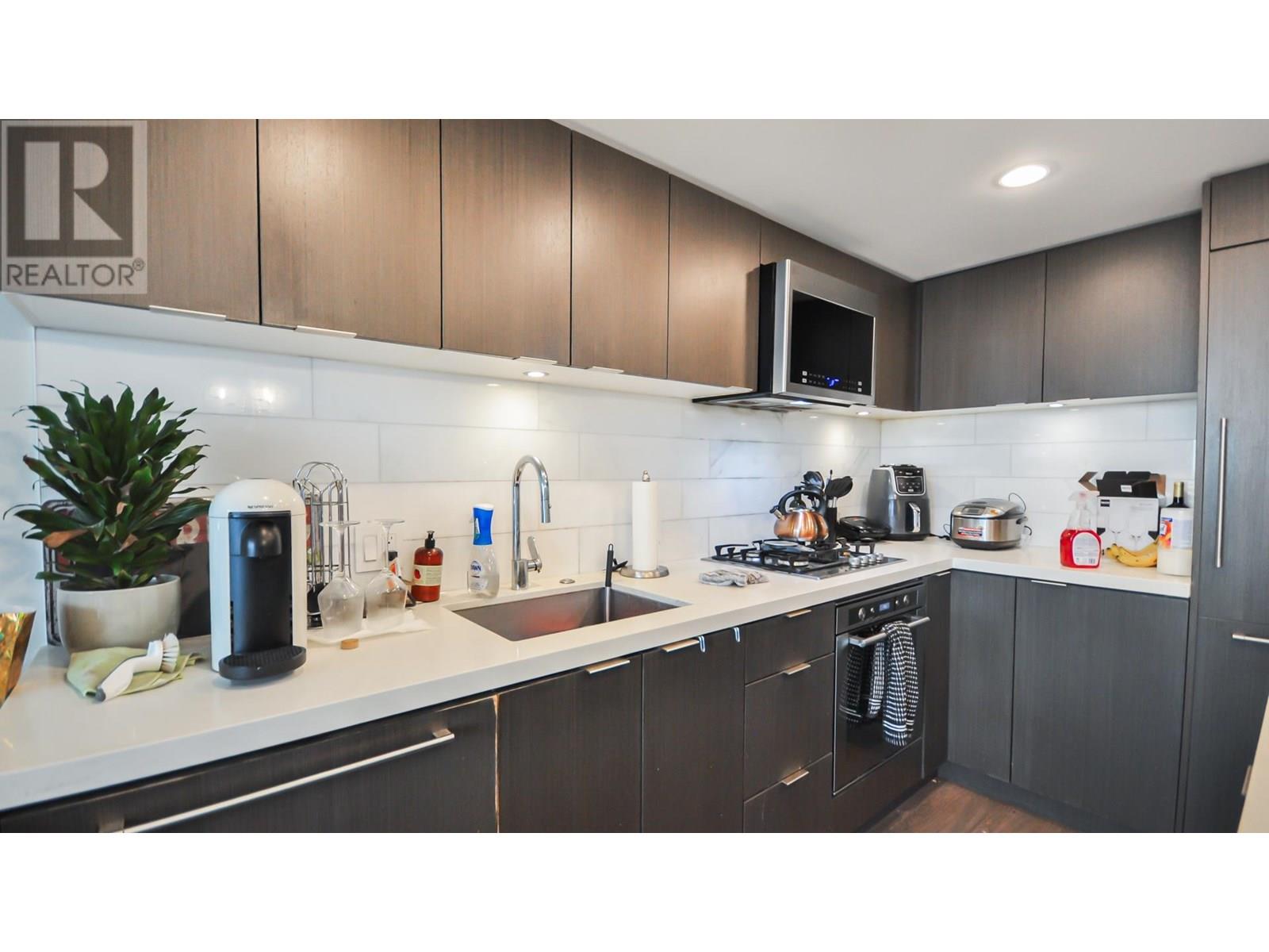 Photo 8 of 2806 8189 Cambie Street, Vancouver BC