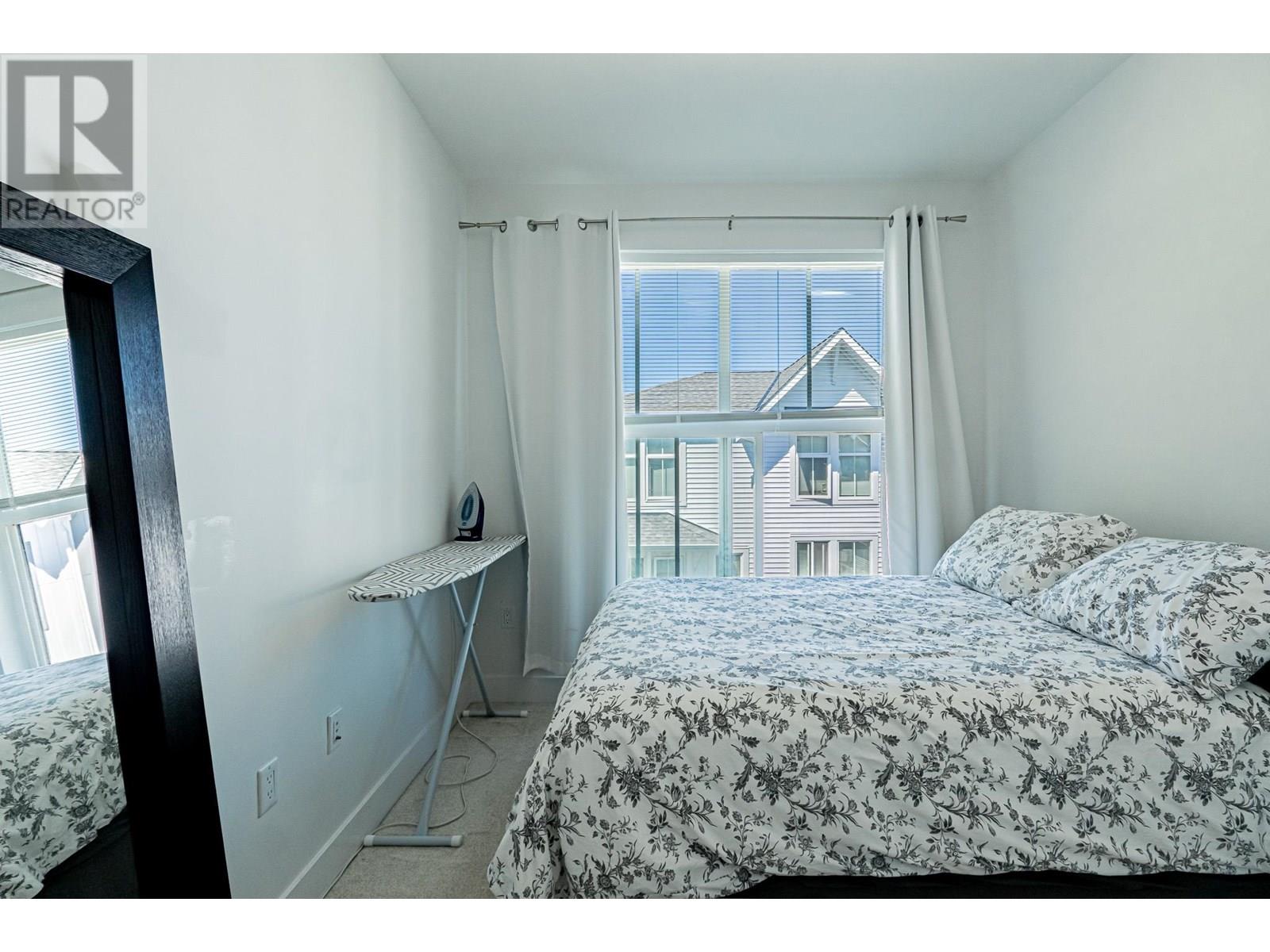 Photo 4 of 56 4638 Orca Way, Tsawwassen BC
