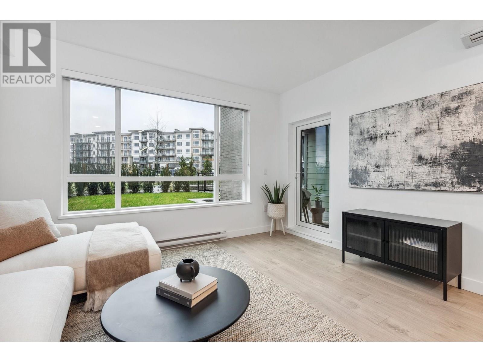 Photo 3 of 103 2463 Rabbit Drive, Tsawwassen BC