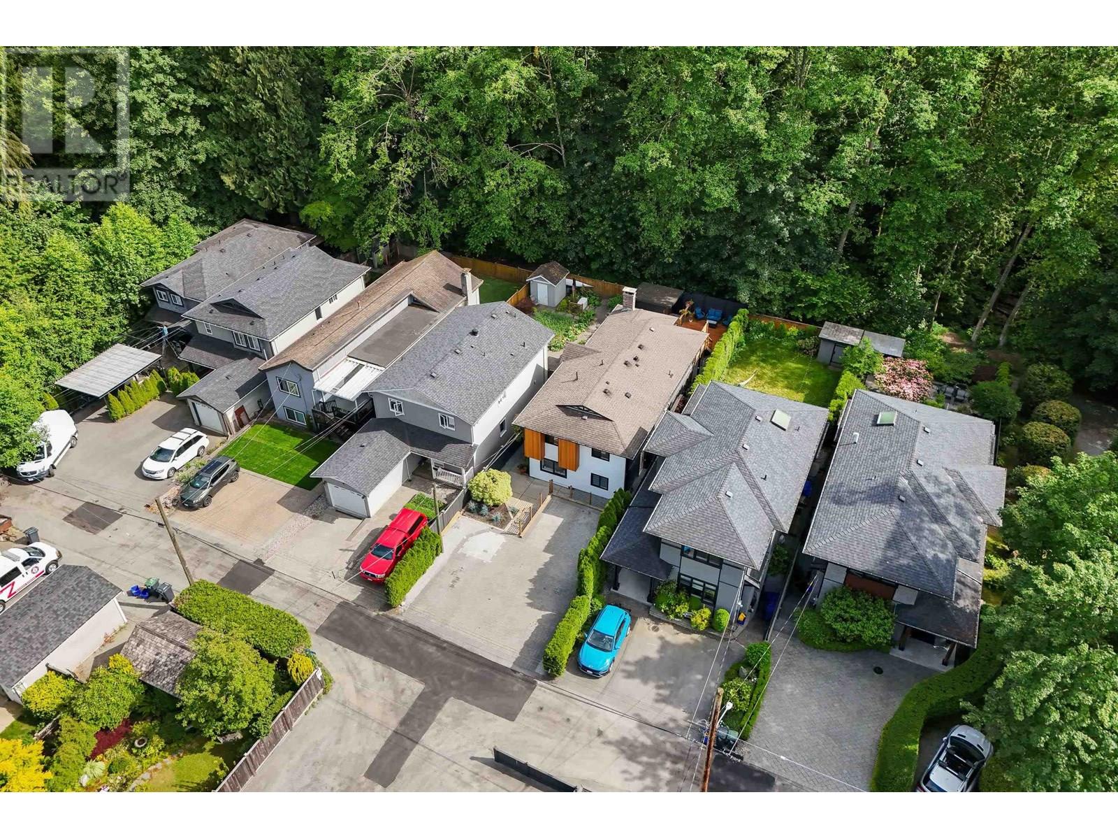 Photo 3 of 1430 Draycott Road, North Vancouver BC