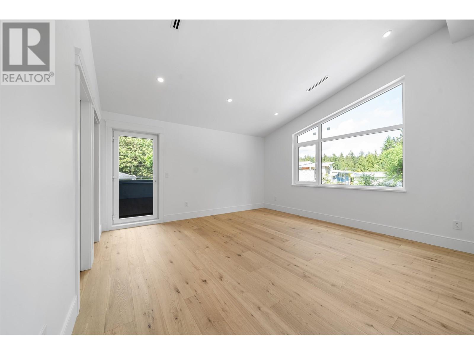 Photo 28 of 687 Poplar Street, Coquitlam BC