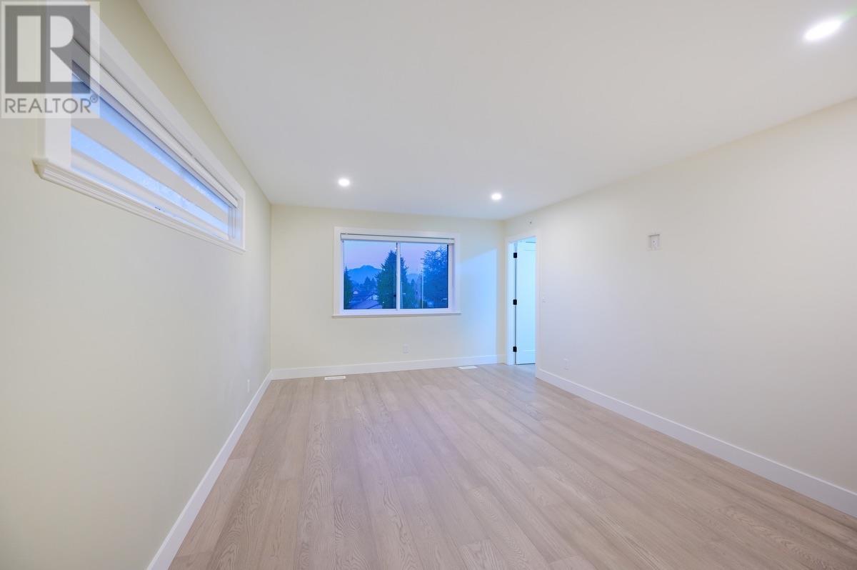 Photo 11 of 20351 123 Avenue, Maple Ridge BC