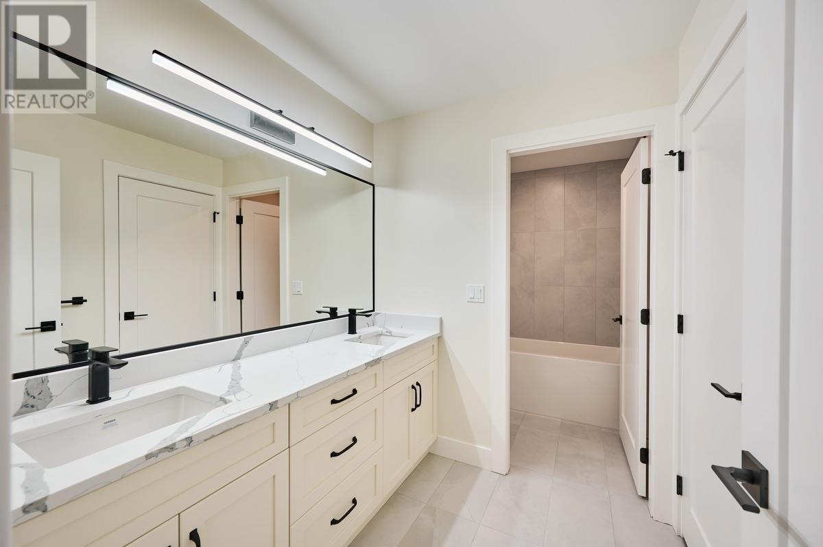 Photo 1 of 20351 123 Avenue, Maple Ridge BC