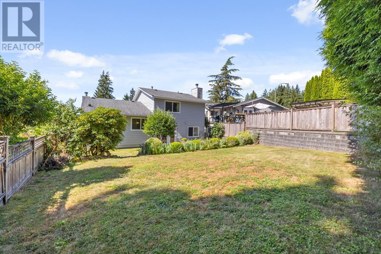 Photo 32 of 1605 Hemlock Place, Port Moody BC