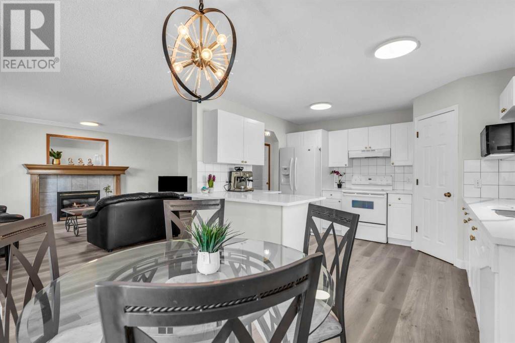 Single Family House for Sale in  Chaparral Manor SE Chaparral Calgary 