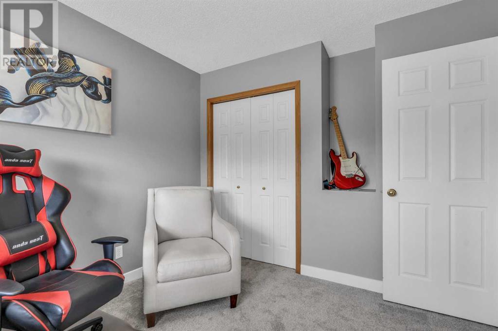 Single Family House for Sale in  Chaparral Manor SE Chaparral Calgary 