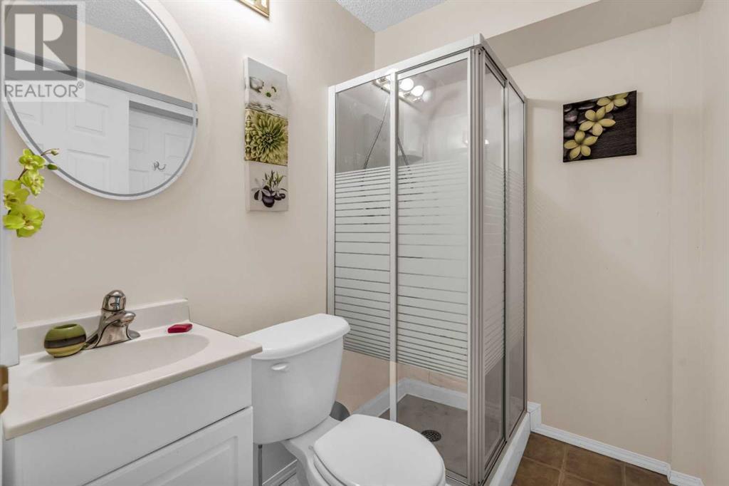 Single Family House for Sale in  Chaparral Manor SE Chaparral Calgary 