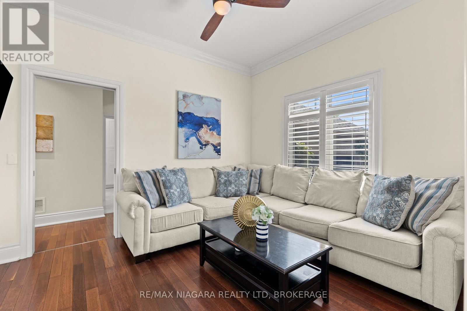 Photo 30 of 8319 Vegter Court, Niagara Falls ON