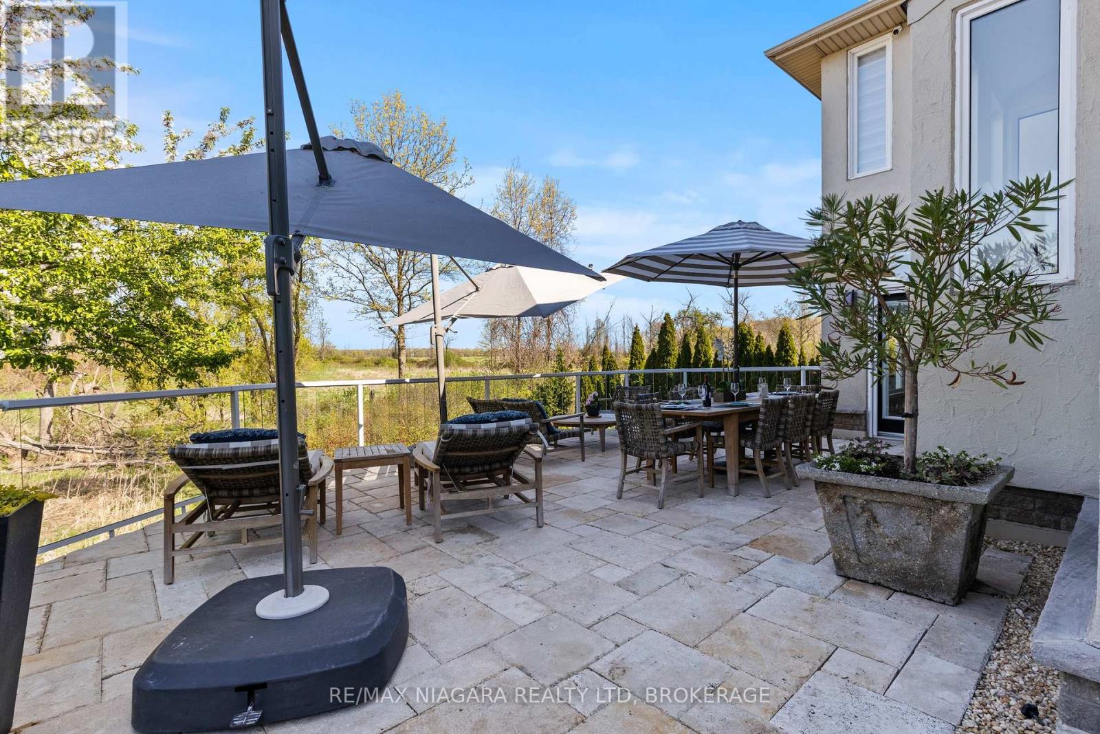 Photo 43 of 8319 Vegter Court, Niagara Falls ON