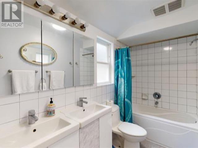 Photo 14 of 1159 19 Avenue, Vancouver BC