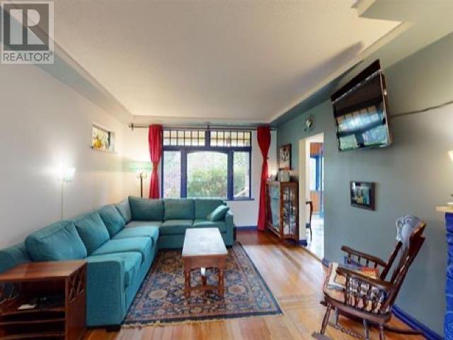 Photo 1 of 1159 19 Avenue, Vancouver BC