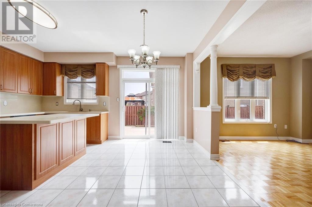 Photo 41 of 27 Putnam Drive, Brampton ON