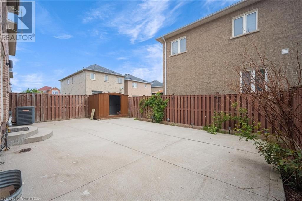 Photo 44 of 27 Putnam Drive, Brampton ON