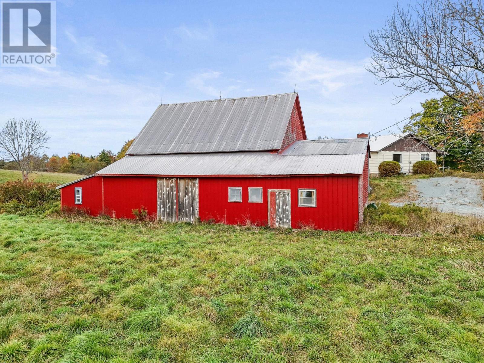 Property 32 of 47 of 63 Frank Road, Lot Italy Cross Road