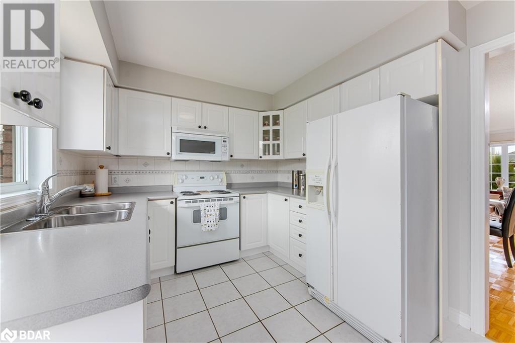 Photo 17 of 72 Buchanan Street, Barrie ON