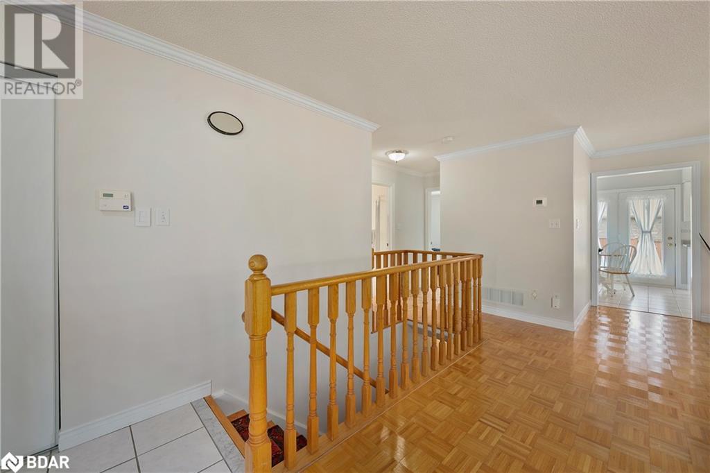 Photo 32 of 72 Buchanan Street, Barrie ON