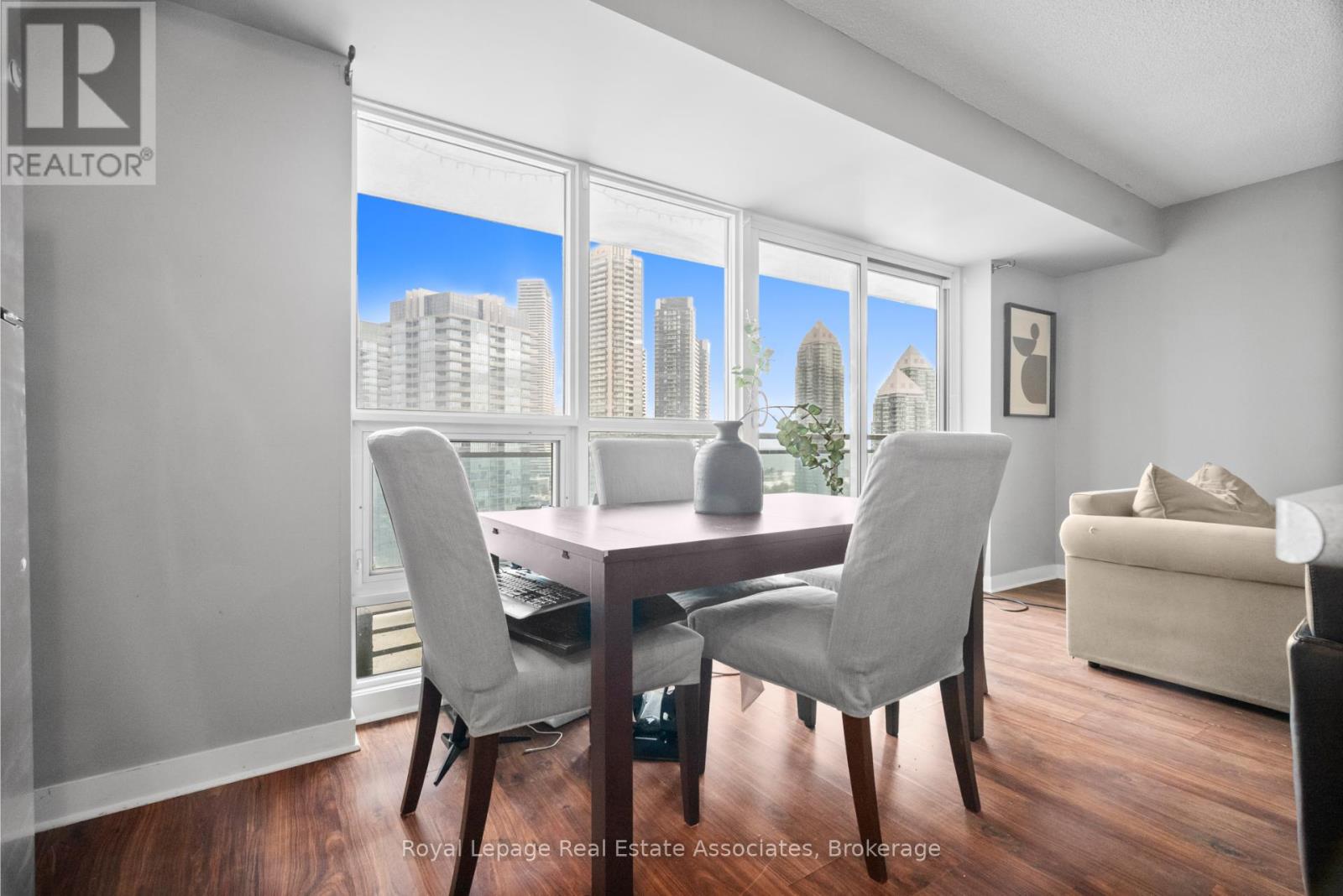 Photo 2 of 1601 155 Legion Road N, Toronto ON