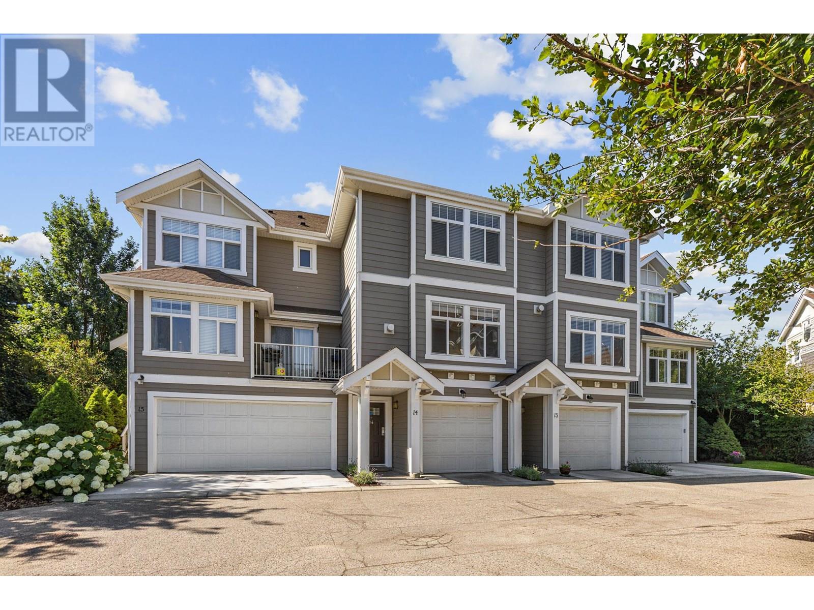 14 1853 Parkview Crescent, Kelowna