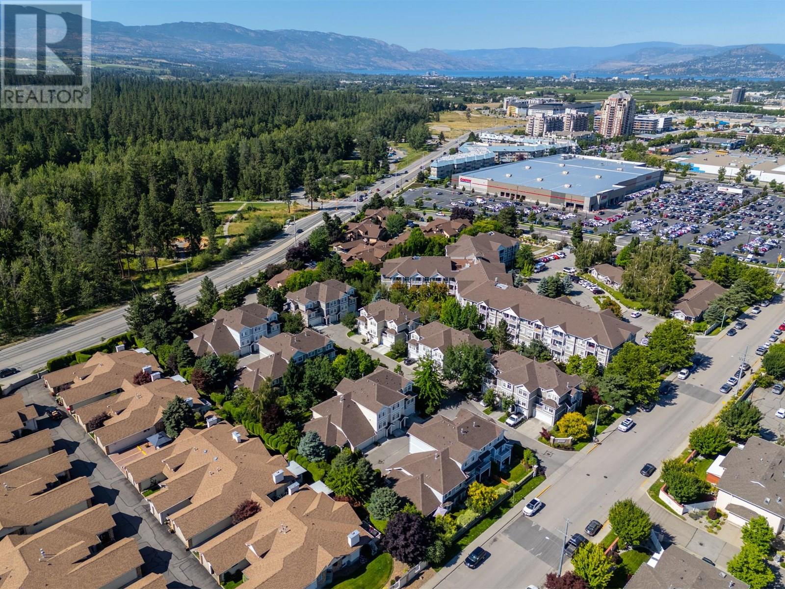 14 1853 Parkview Crescent, Kelowna