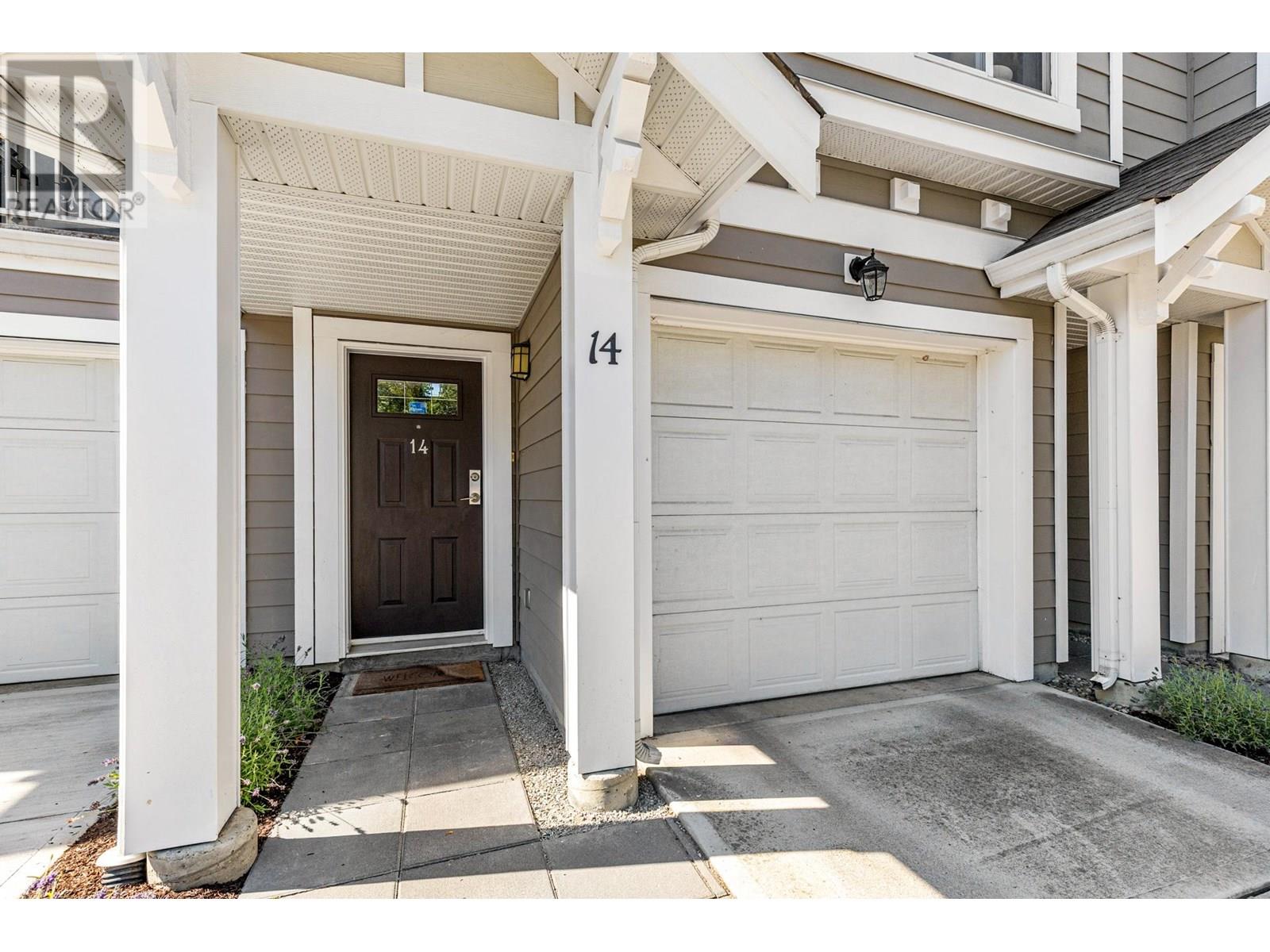 14 1853 Parkview Crescent, Kelowna