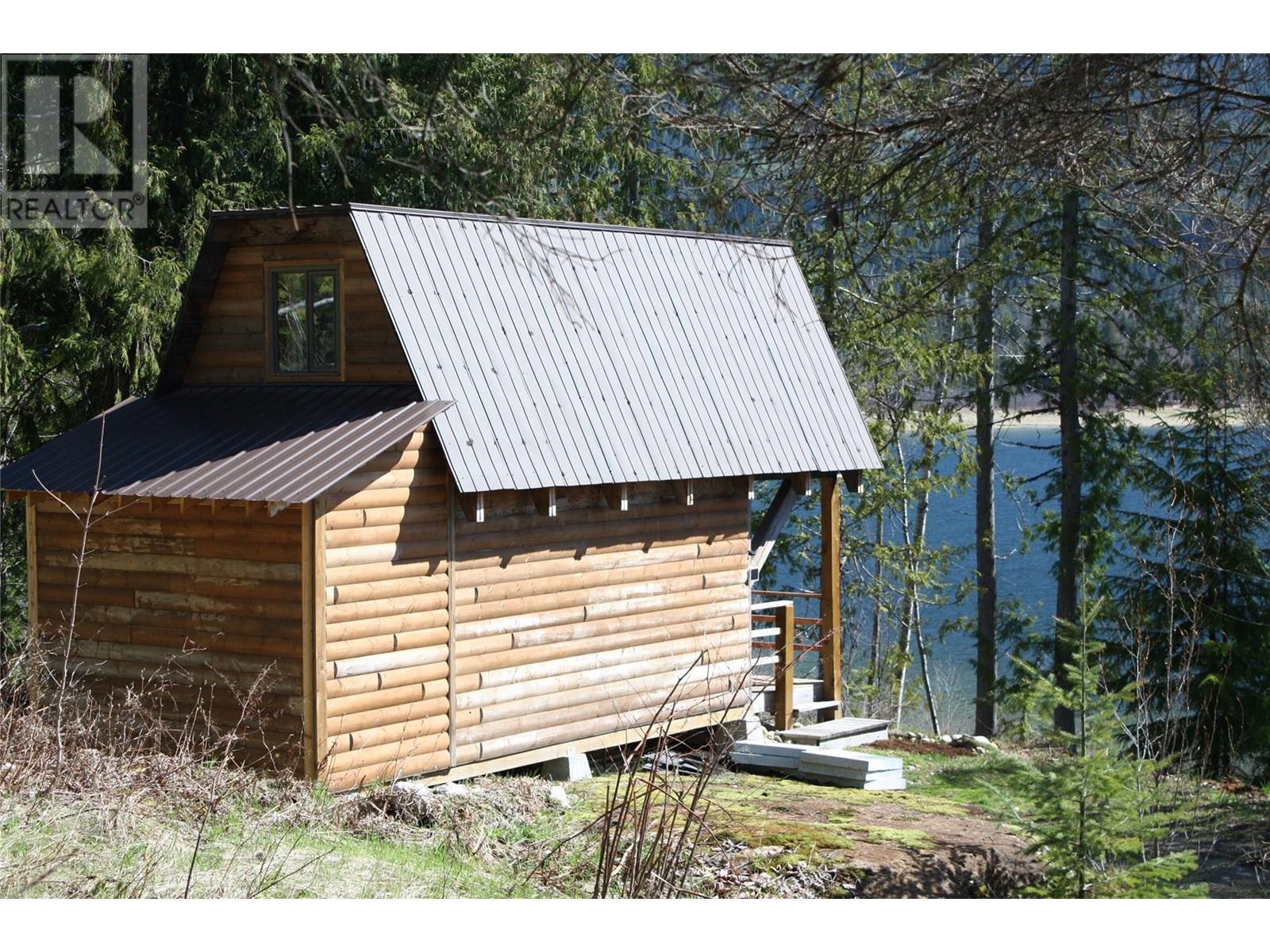 1142 Seymour arm bay road Road, Seymour Arm