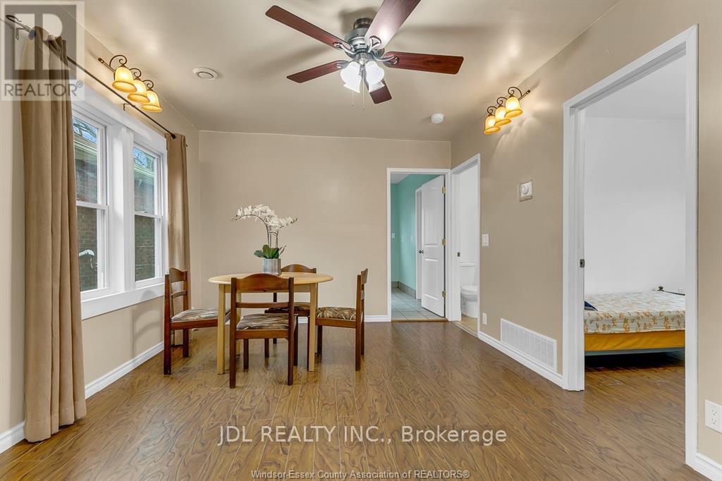 Photo 22 of 721 723 Campbell Avenue, Windsor ON