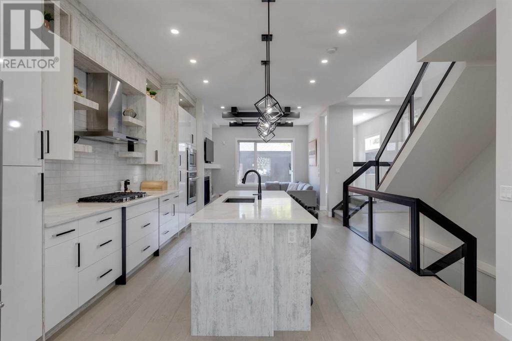Single Family House for Sale in   Avenue NE Tuxedo Park Calgary 