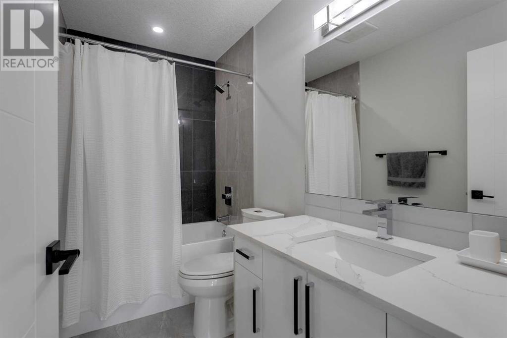 Single Family House for Sale in   Avenue NE Tuxedo Park Calgary 