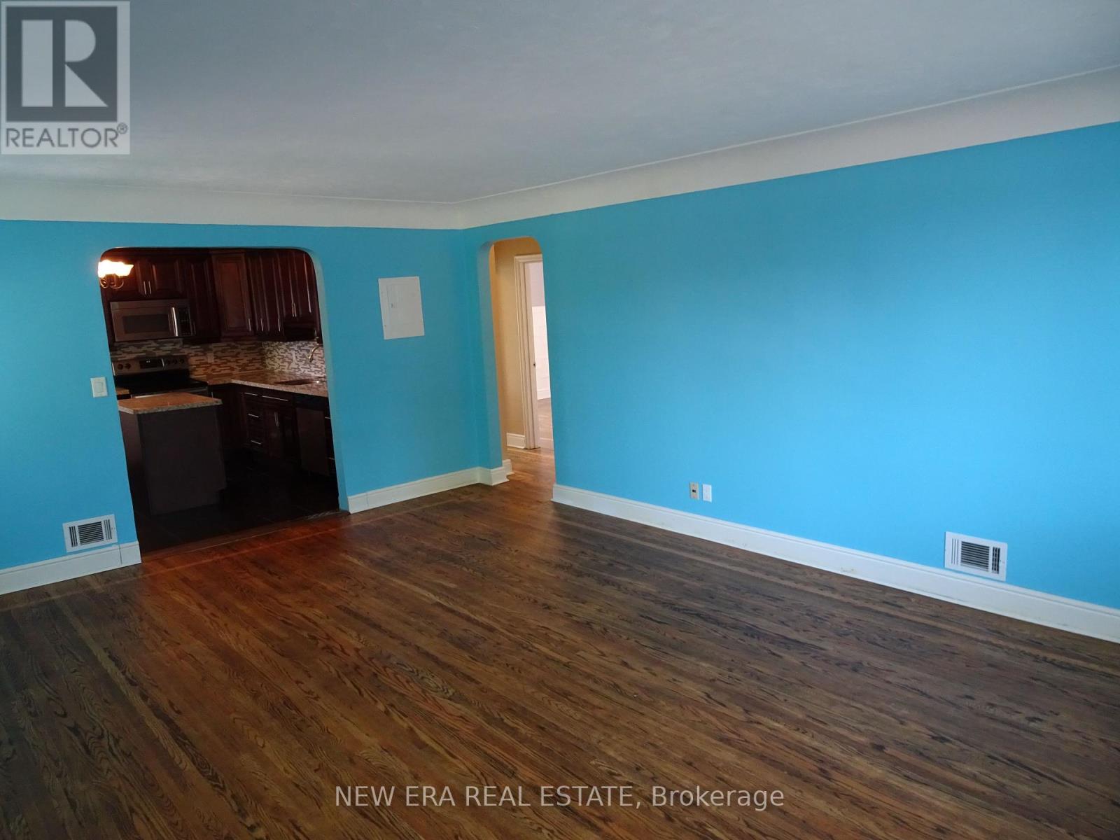 Single Family House for Sale in  ERINDALE AVENUE Hamilton (Rosedale) 