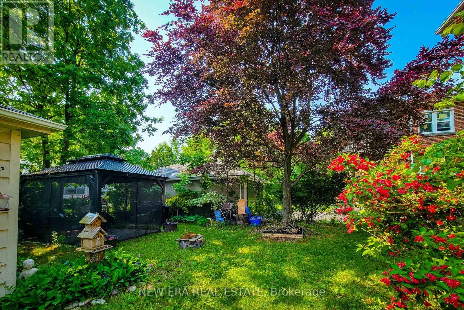 Single Family House for Sale in  ERINDALE AVENUE Hamilton (Rosedale) 