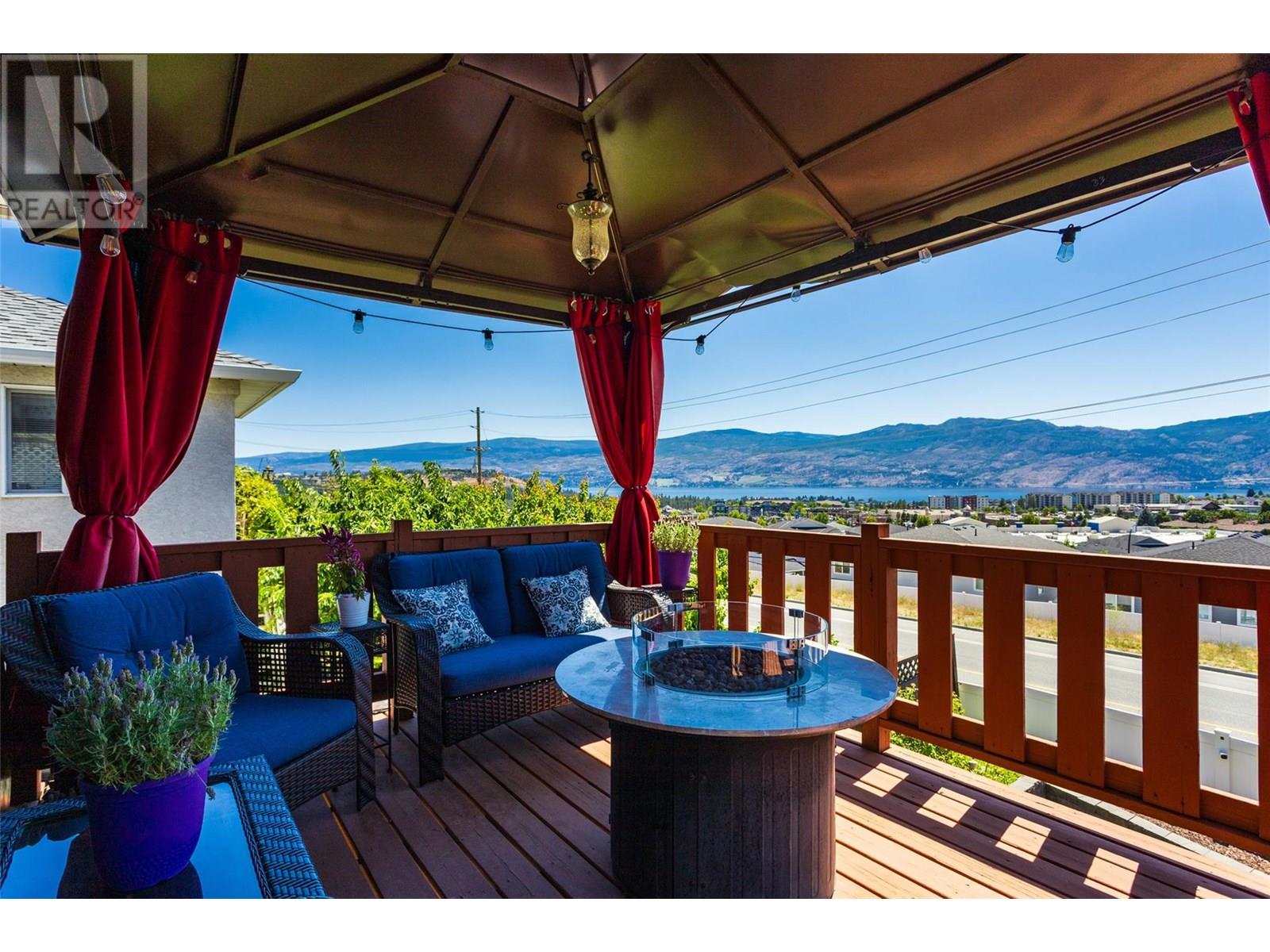 1114 2440 Old Okanagan Highway, West Kelowna
