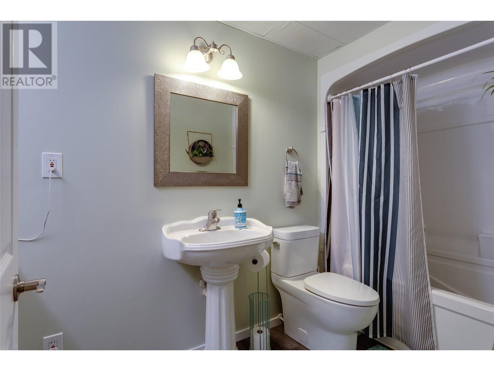1114 2440 Old Okanagan Highway, West Kelowna