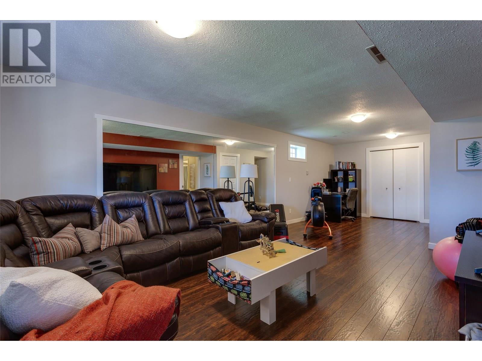 1114 2440 Old Okanagan Highway, West Kelowna