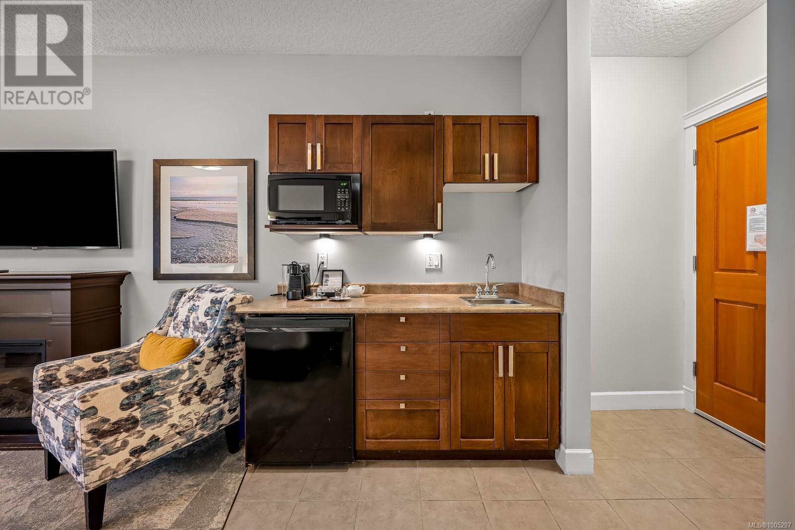 201D 1730 Riverside Lane, Courtenay