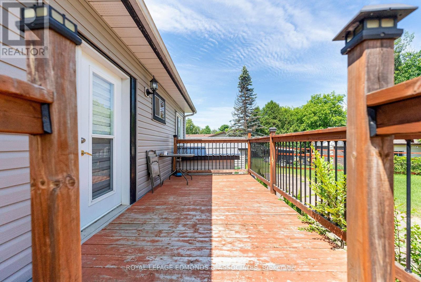 Photo 33 of 961 Bronx Street, Pembroke ON