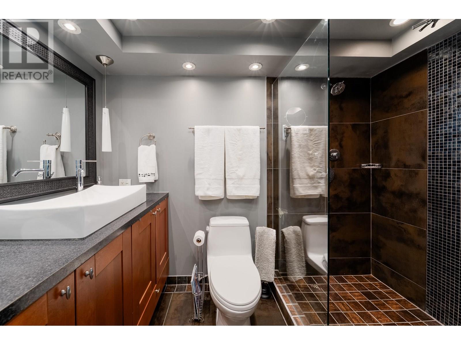 Photo 40 of 1603 1850 Comox Street, Vancouver BC