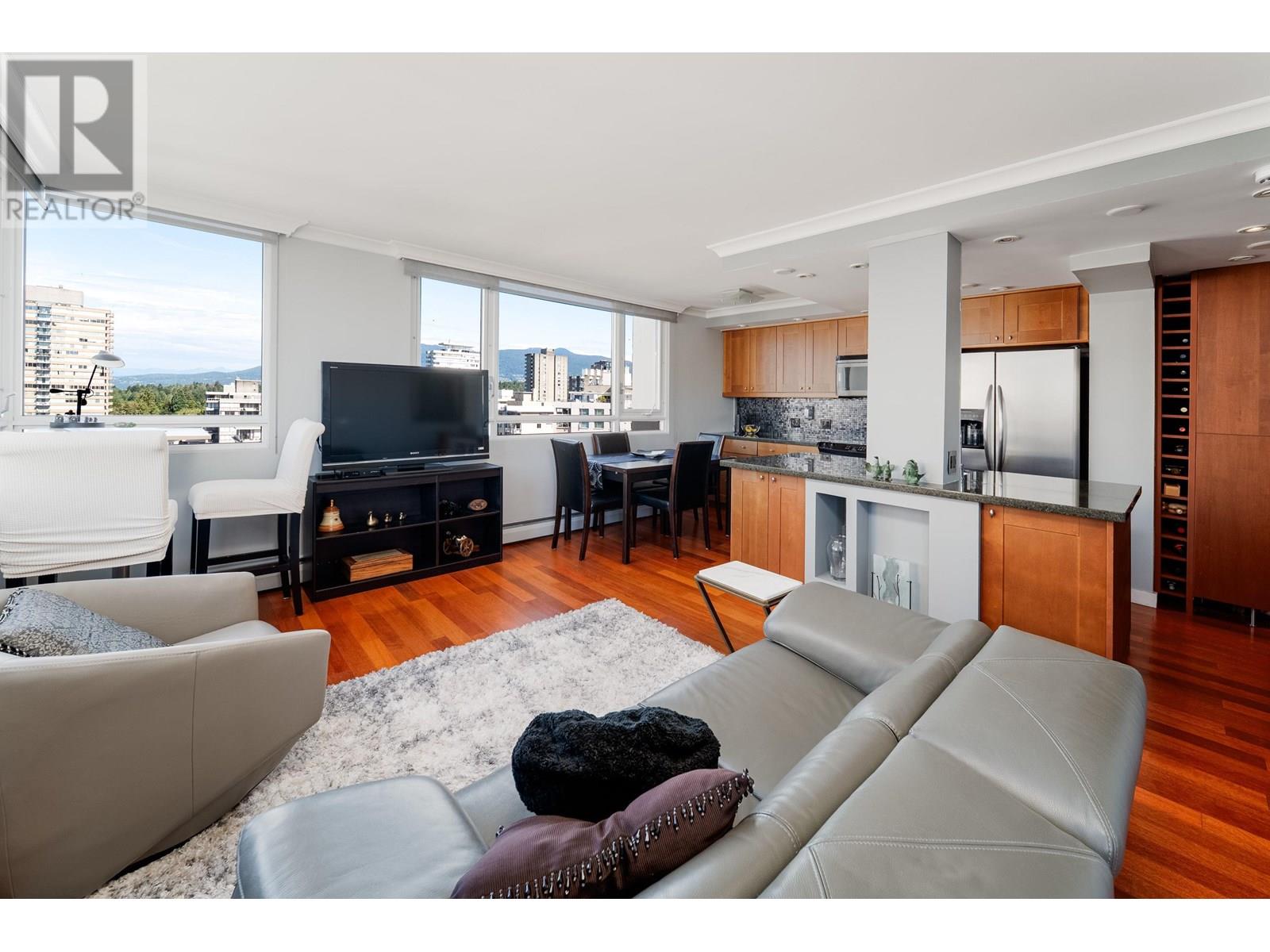 Photo 3 of 1603 1850 Comox Street, Vancouver BC