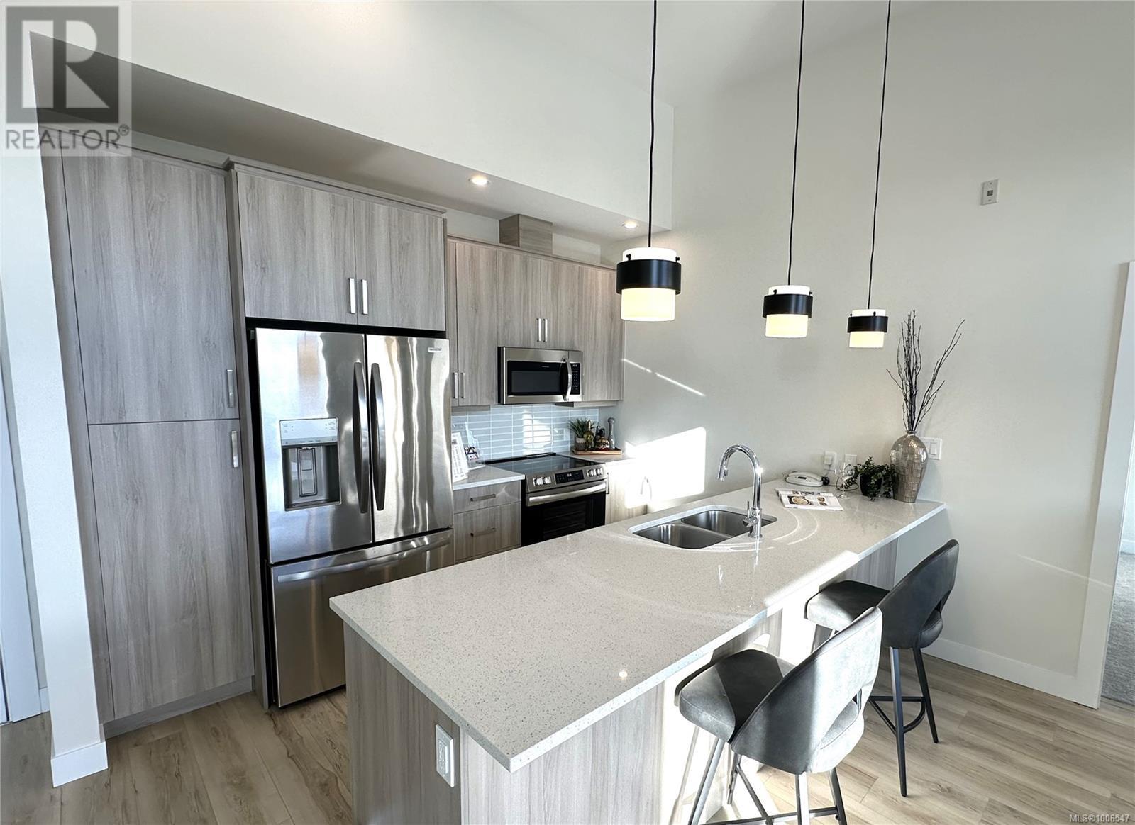 Photo 3 of 502 918 Jenkins Ave, Langford BC