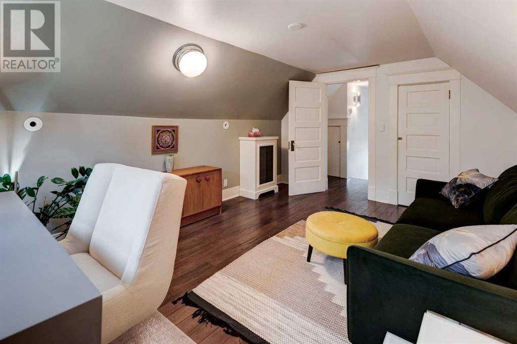 Single Family House for Sale in   Street SW Upper Mount Royal Calgary 