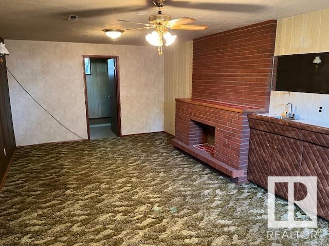 Photo 7 of 13512 65 St Nw, Edmonton AB