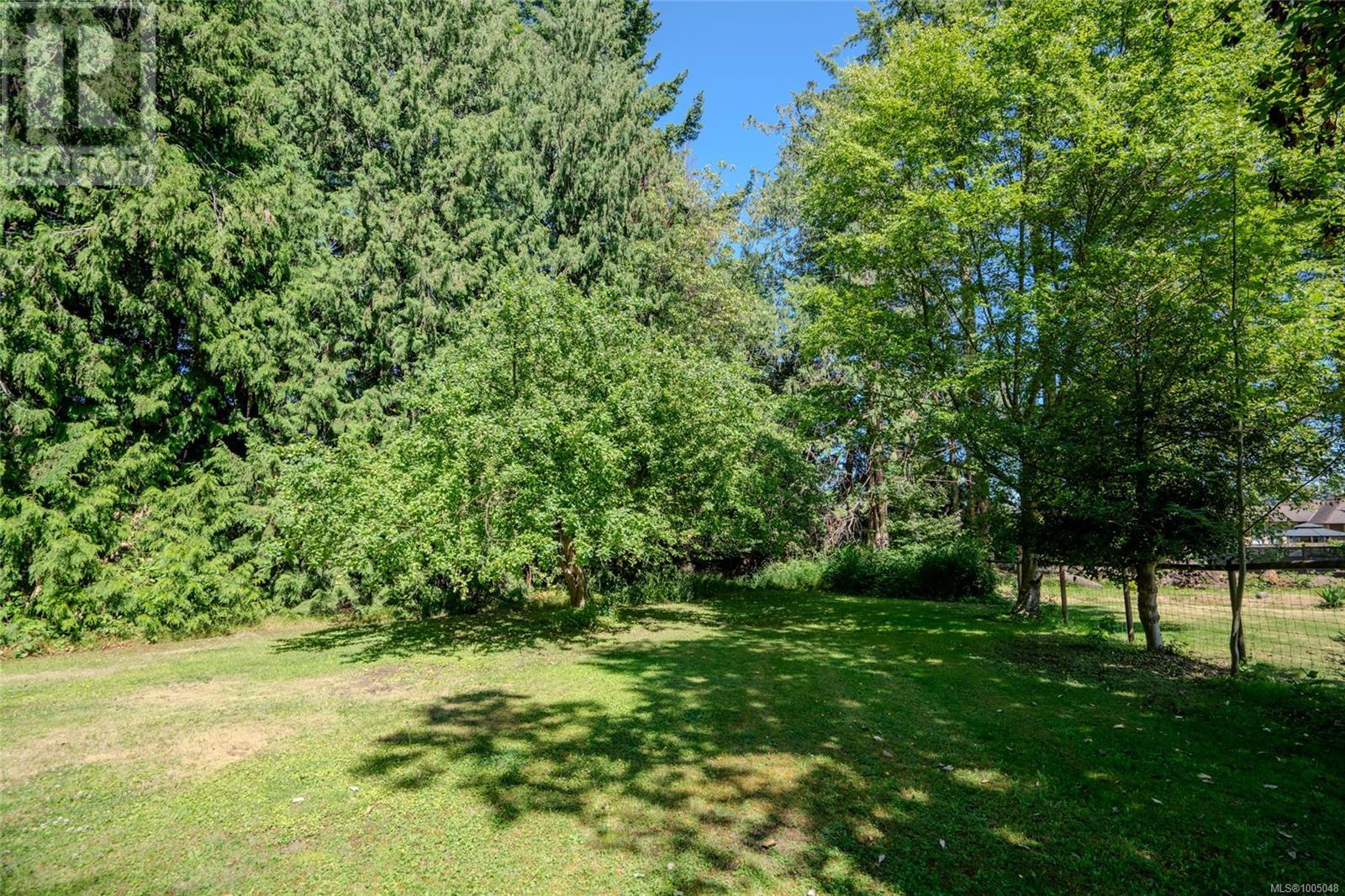 Photo 11 of Lot 9 Johnstone Rd, Parksville BC