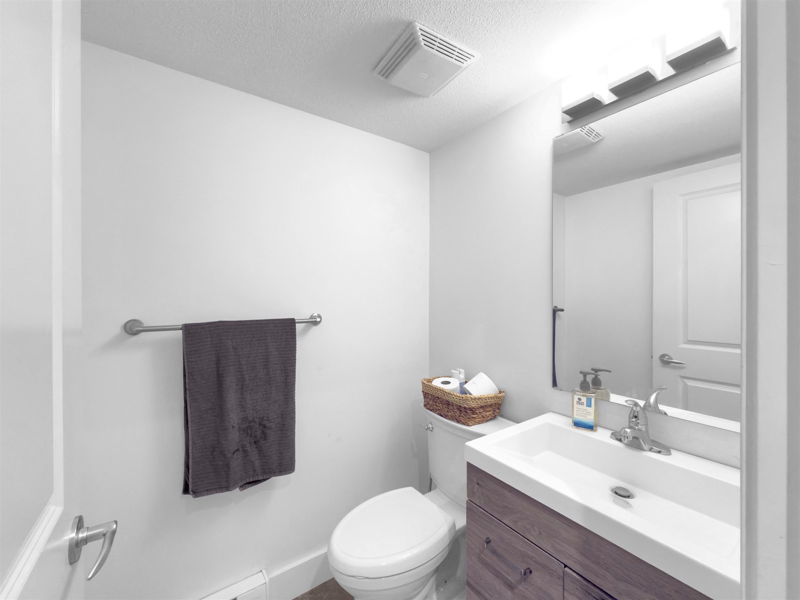 Photo 16 of 94 16177 83 Avenue, Surrey BC