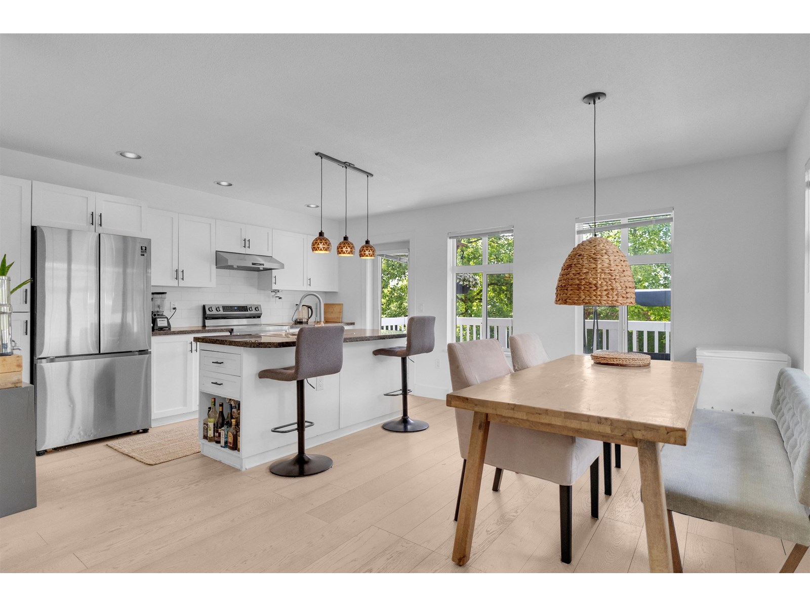 Photo 3 of 94 16177 83 Avenue, Surrey BC