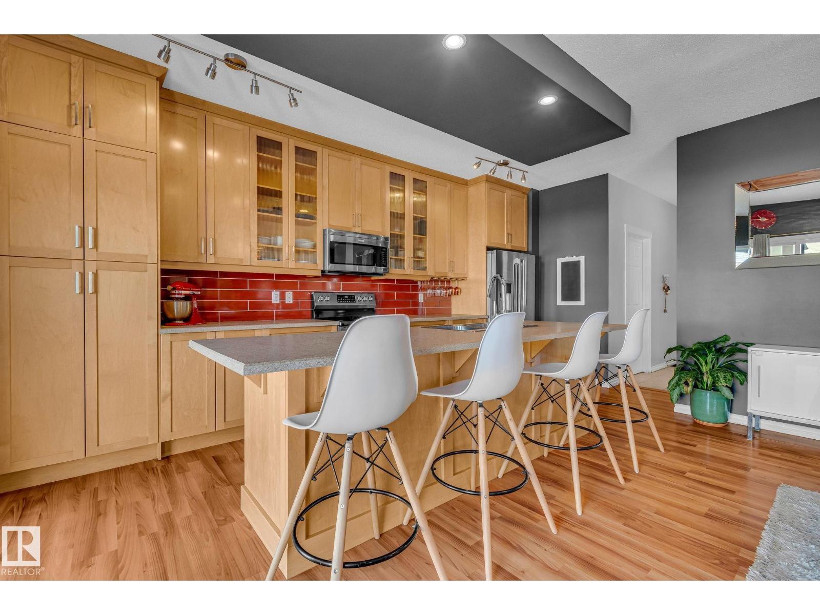Photo 6 of 5816 168 Av Nw, Edmonton AB