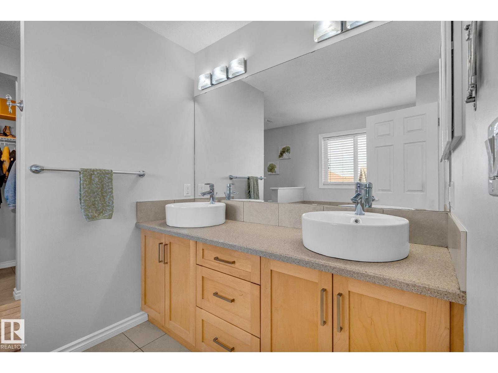 Photo 38 of 5816 168 Av Nw, Edmonton AB
