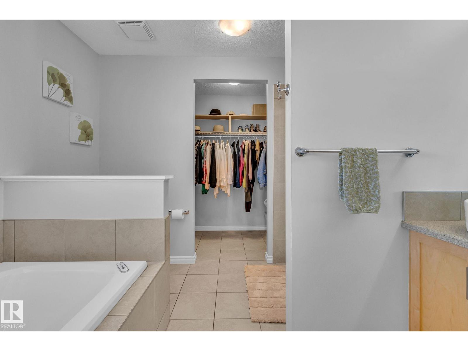 Photo 18 of 5816 168 Av Nw, Edmonton AB