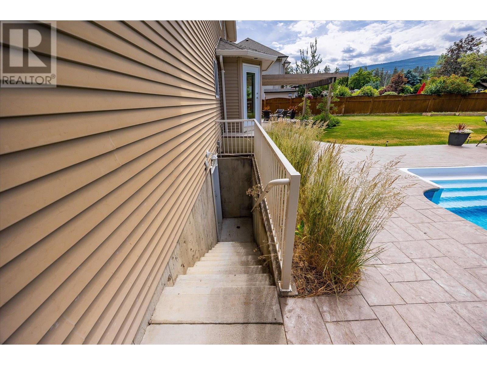  3925 Flower Court, Kelowna