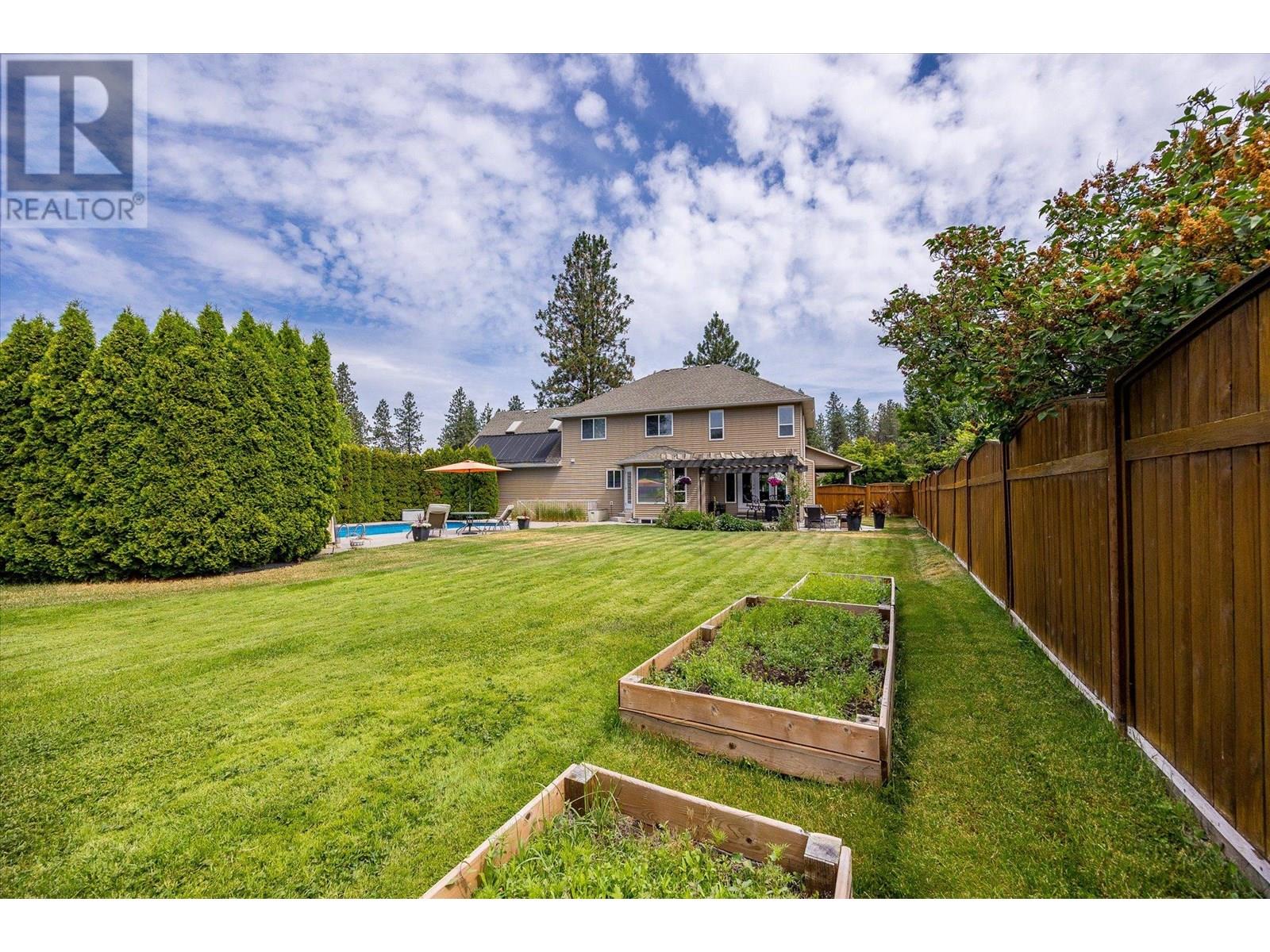  3925 Flower Court, Kelowna